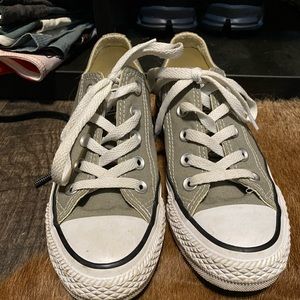 Like new green/grey chucks